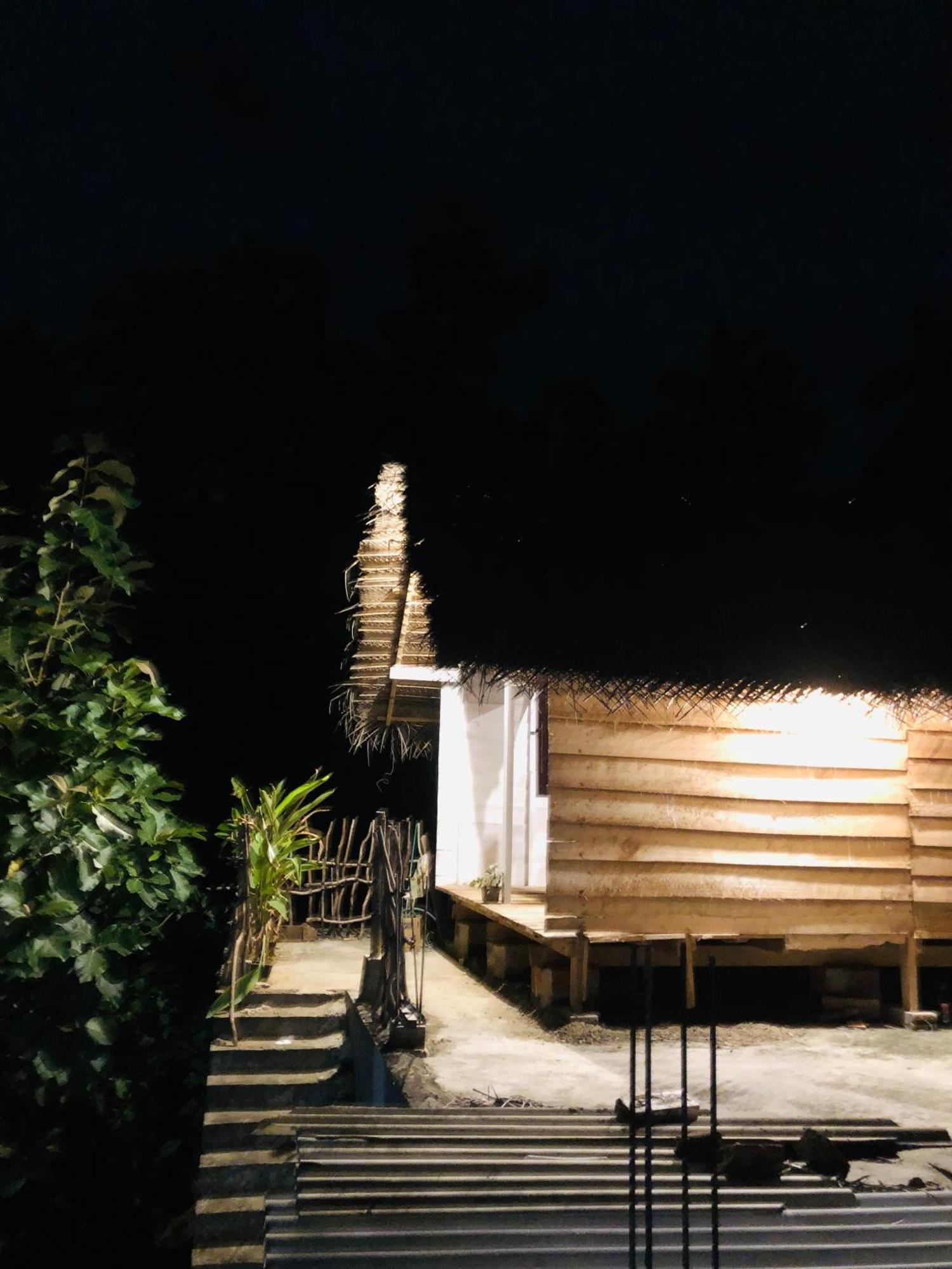 Linu Homestay ดิคเวลลา ภายนอก รูปภาพ
