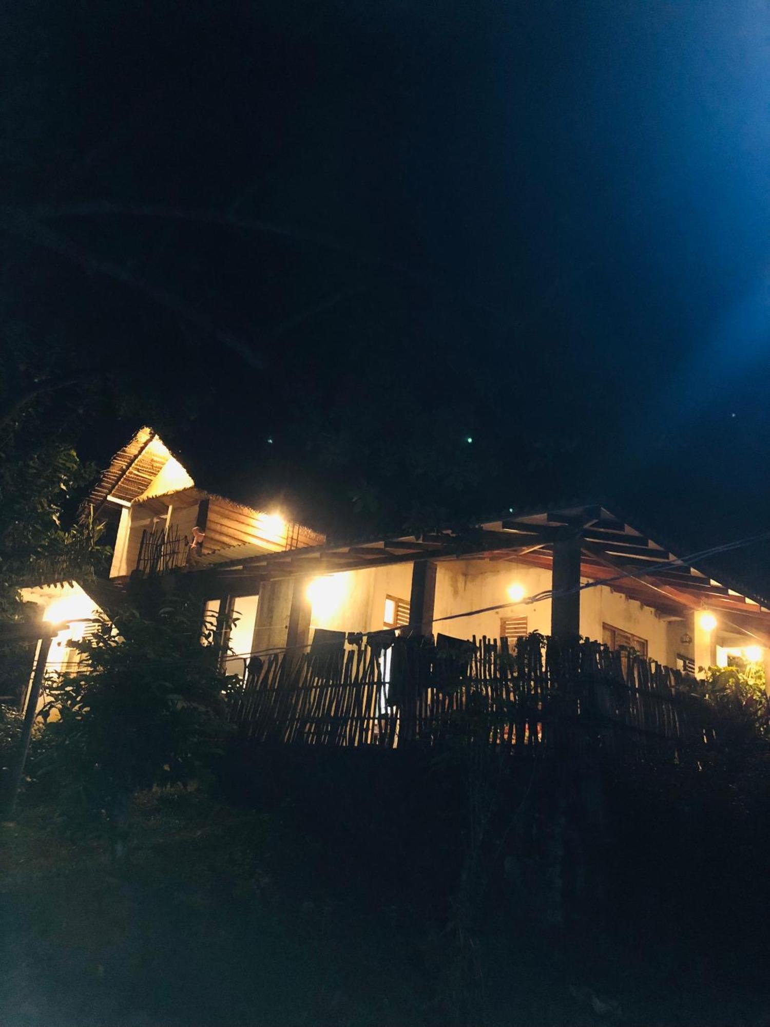 Linu Homestay ดิคเวลลา ภายนอก รูปภาพ
